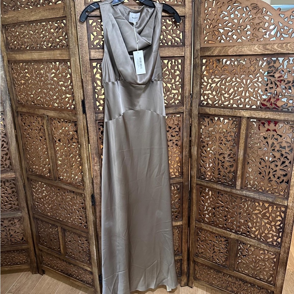 NEW NWT Reformation Dessa Satin Dress - Picture 4 of 5